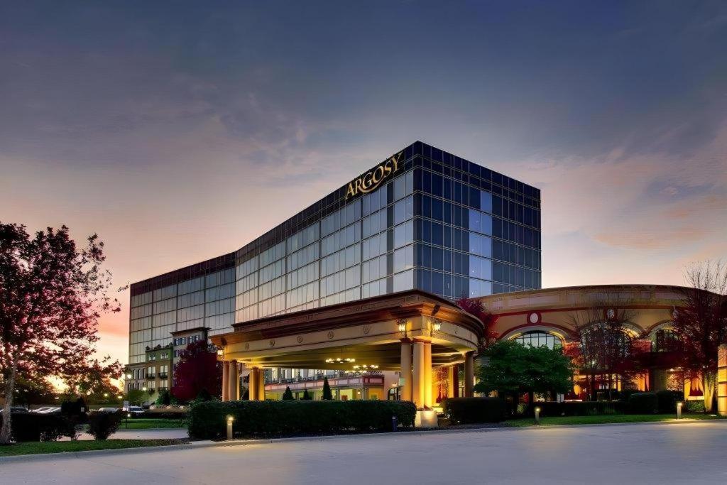 Argosy Casino Hotel & Spa Riverside Buitenkant foto