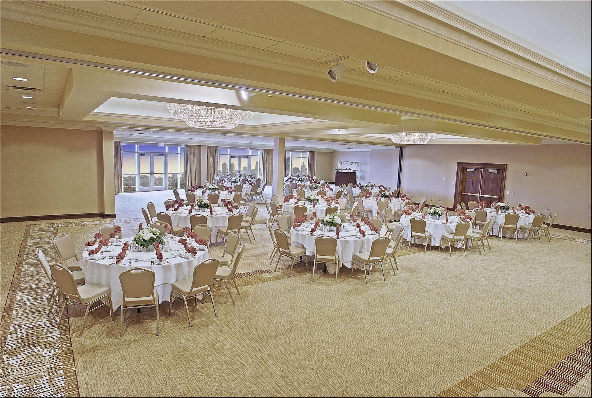 Argosy Casino Hotel & Spa Riverside Buitenkant foto