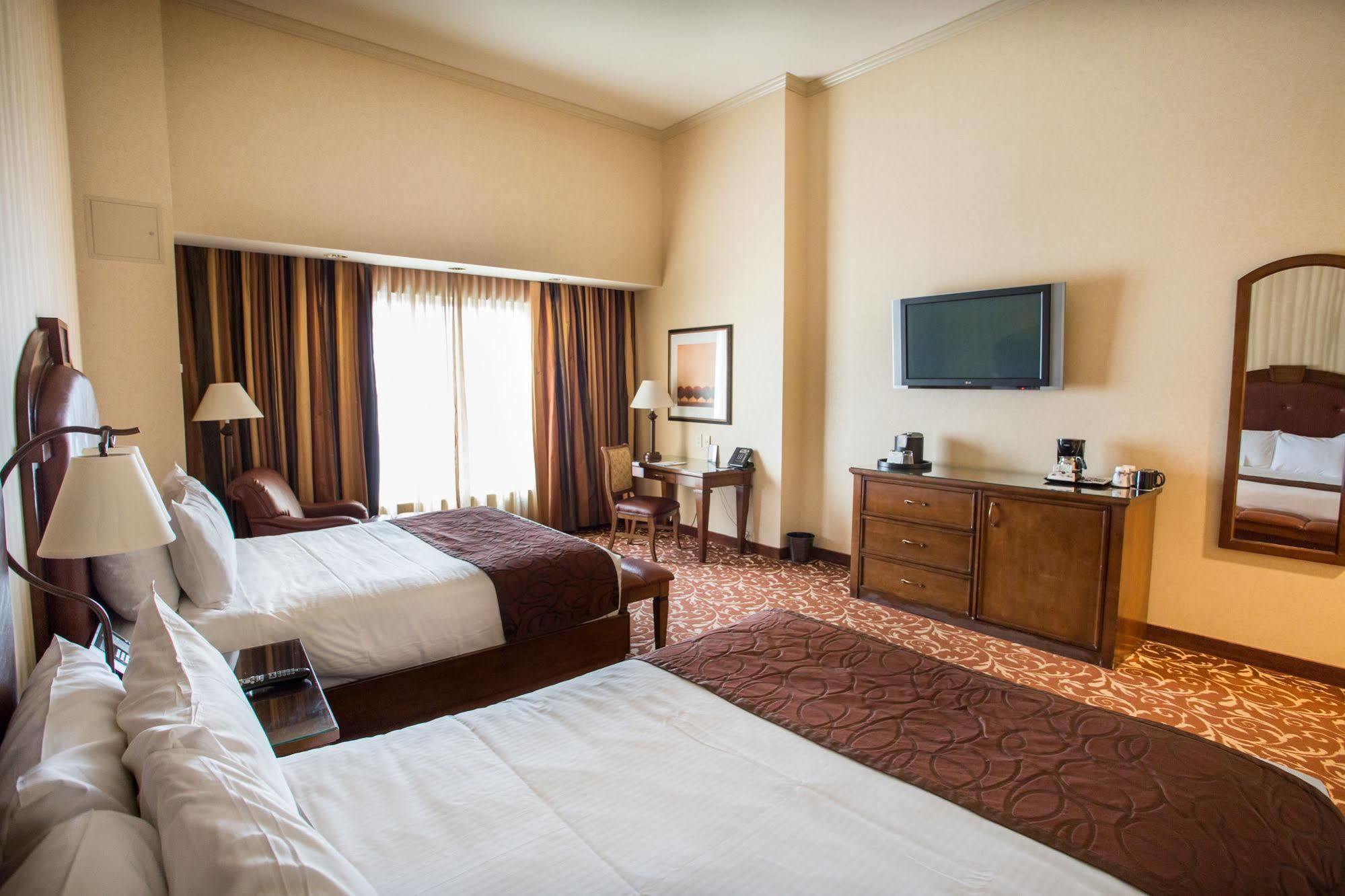 Argosy Casino Hotel & Spa Riverside Buitenkant foto